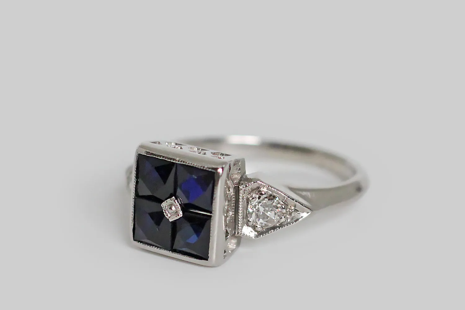 1940s Sapphire Orange Blossom Ring with Old Mine Cut Diamonds in Palladium