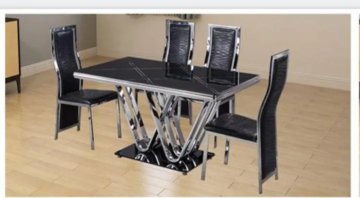 6 Seater Glass Dining Set- Black