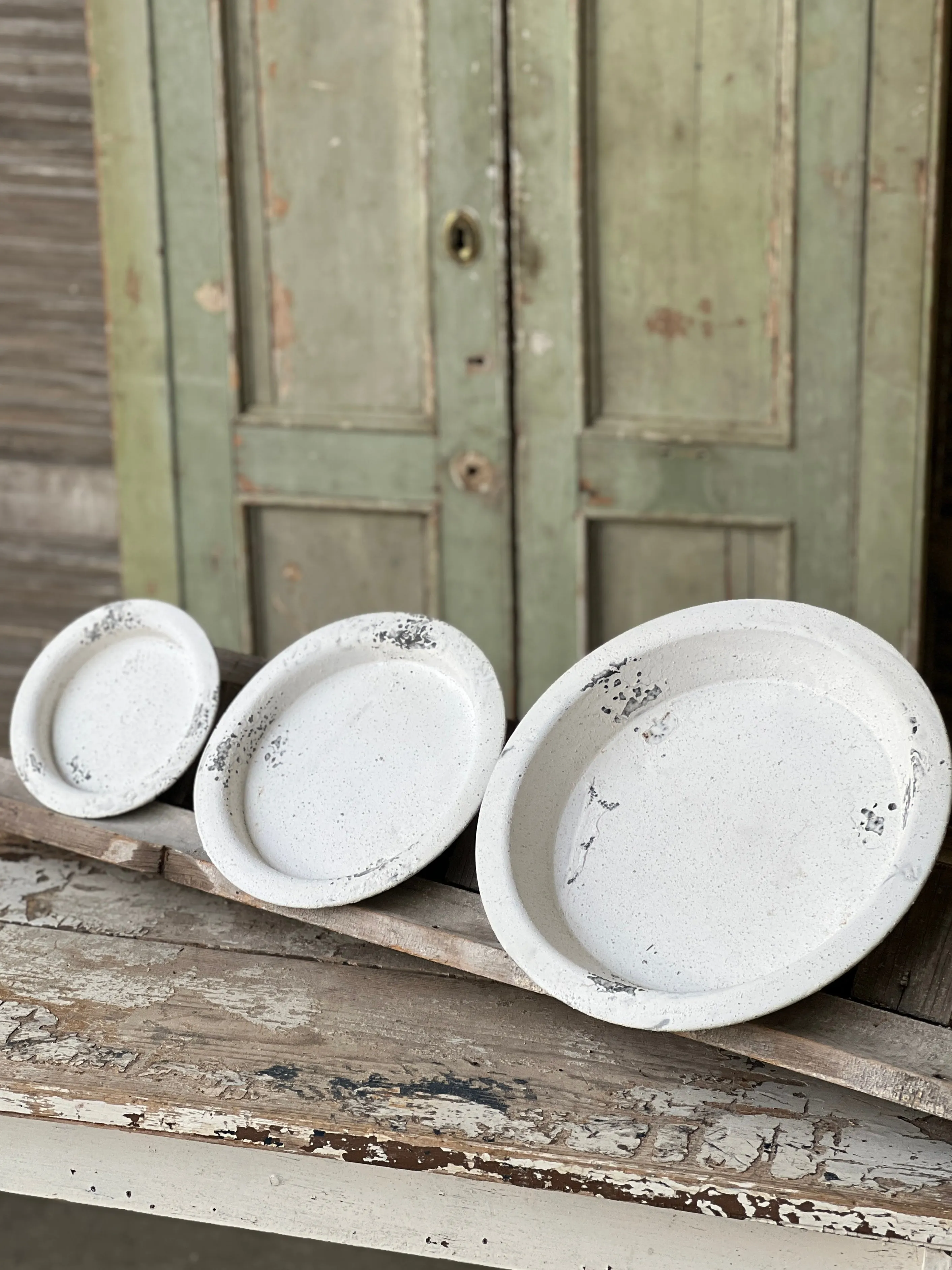 Footed Trays | Cream | Set/3 *