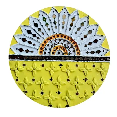 Radiant Sunflower: A Captivating Decorative Item Blending MDF, Mouldit Clay, Acrylic Paint, and Mirrors (10)