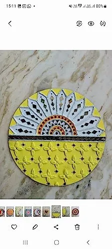 Radiant Sunflower: A Captivating Decorative Item Blending MDF, Mouldit Clay, Acrylic Paint, and Mirrors (10)